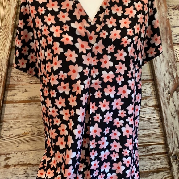 Cabi Harmony Floral Blouse - Sz M - Pre-owned - Picture 9 of 9